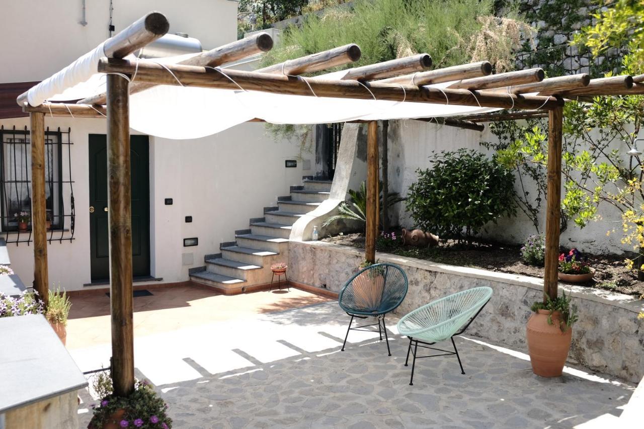 Dame Casa Vacanza Amalfi Exterior foto