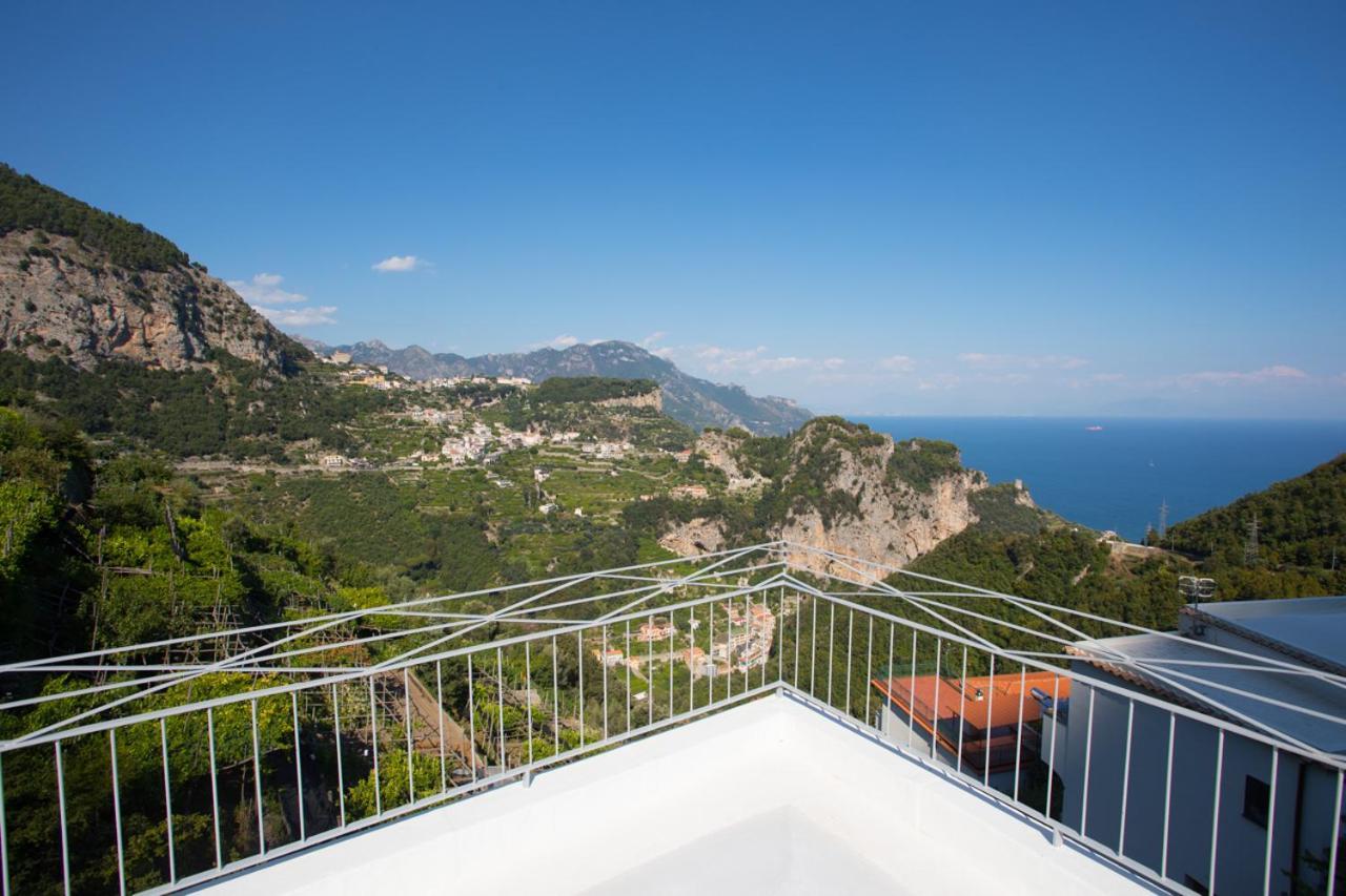 Dame Casa Vacanza Amalfi Exterior foto