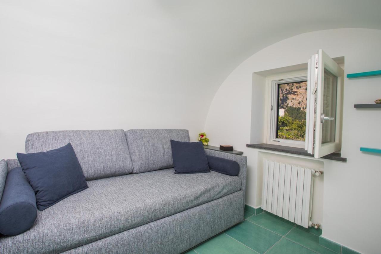 Dame Casa Vacanza Amalfi Exterior foto